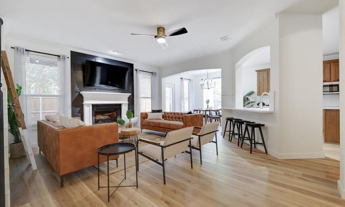 Photo of Livingroom in Highland Village