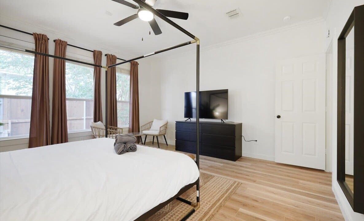 Photo of Bedroom in Highland Village