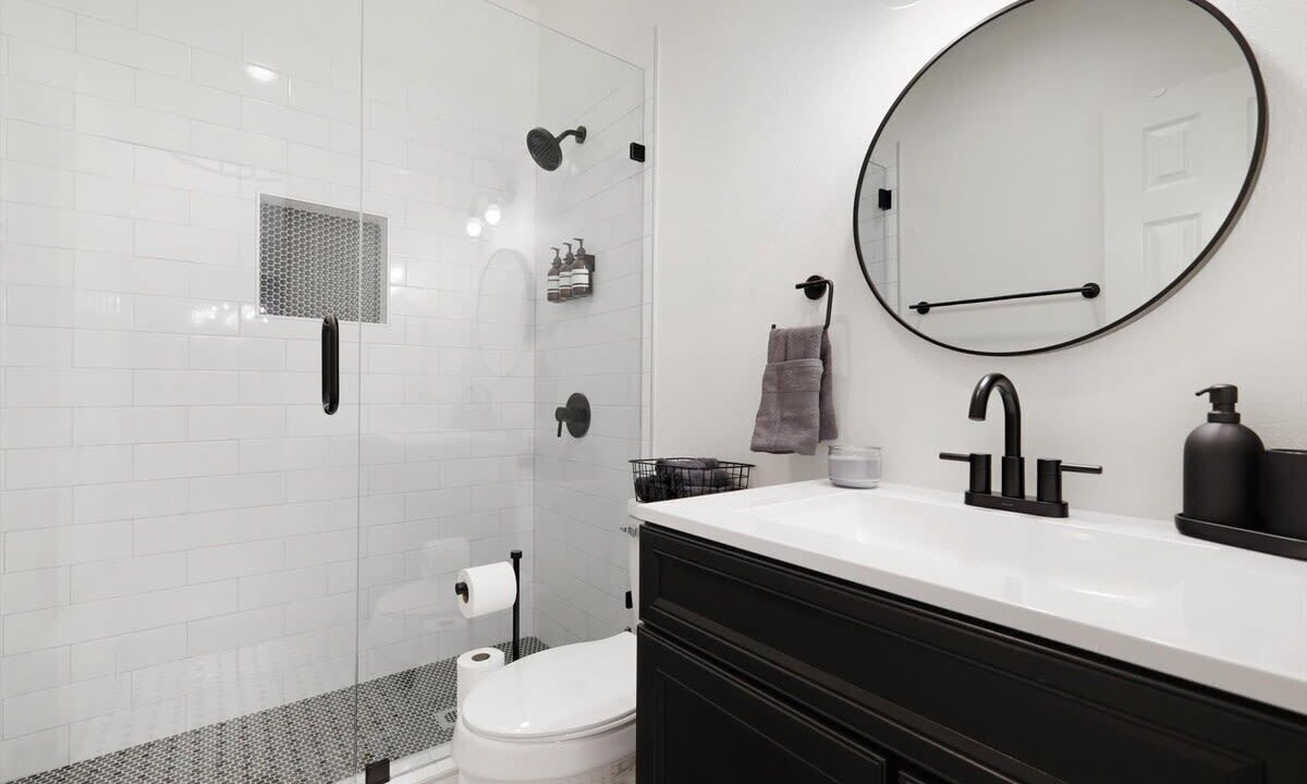 Photo of Bathroom in Highland Village