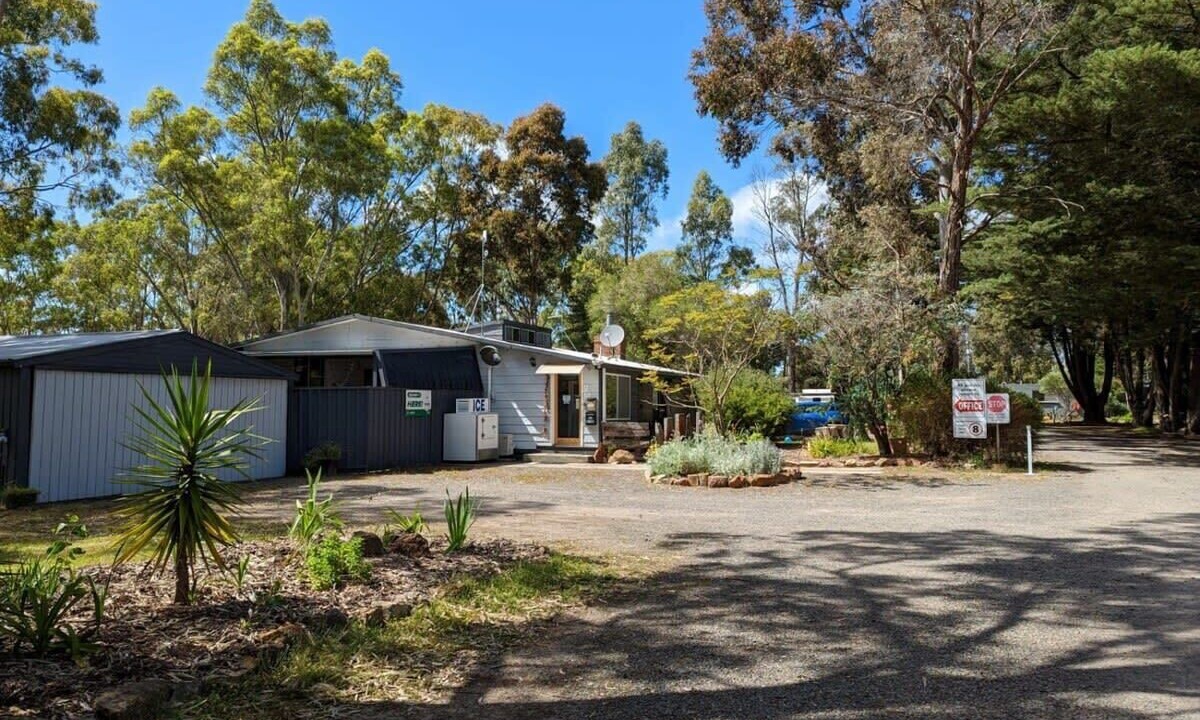 Photo of Others in Dadswells Bridge