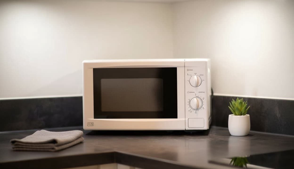 Photo of Kitchen in Crawley City Centre