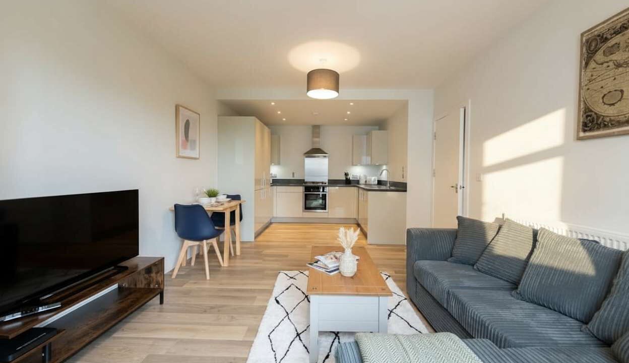 Photo of Livingroom in Crawley City Centre