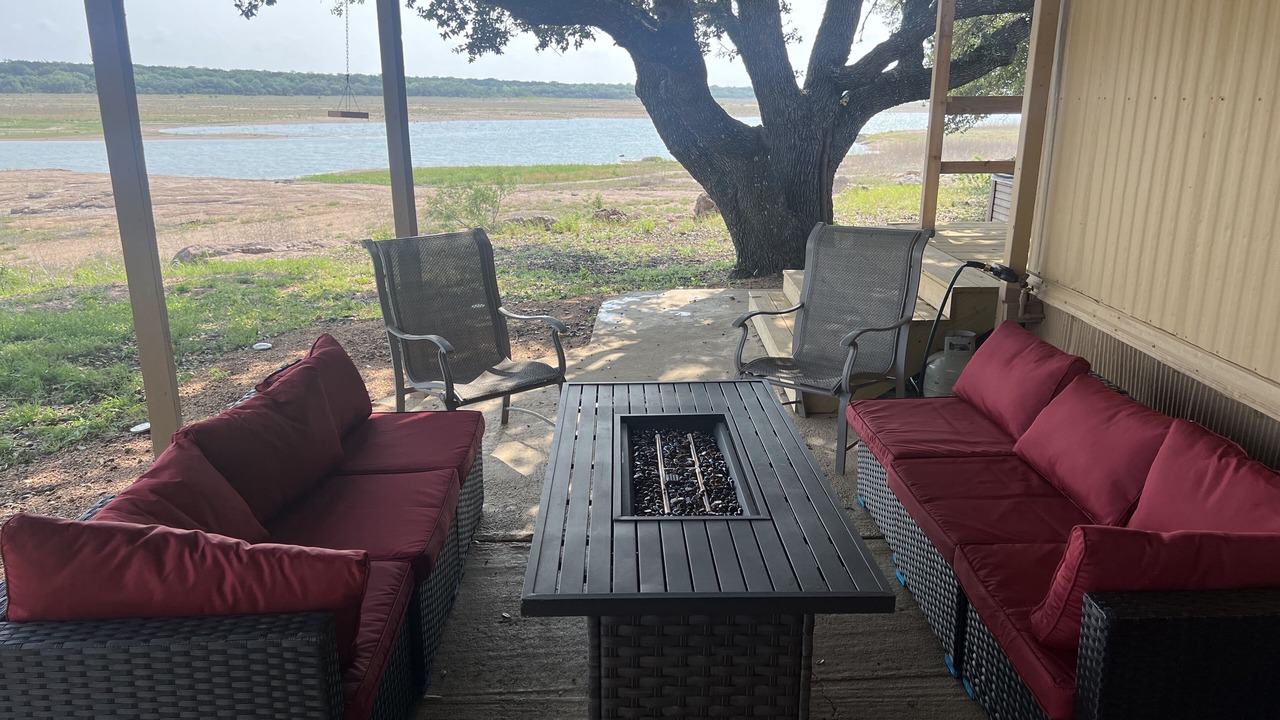 Photo of Patio Balcony in Buchanan Dam