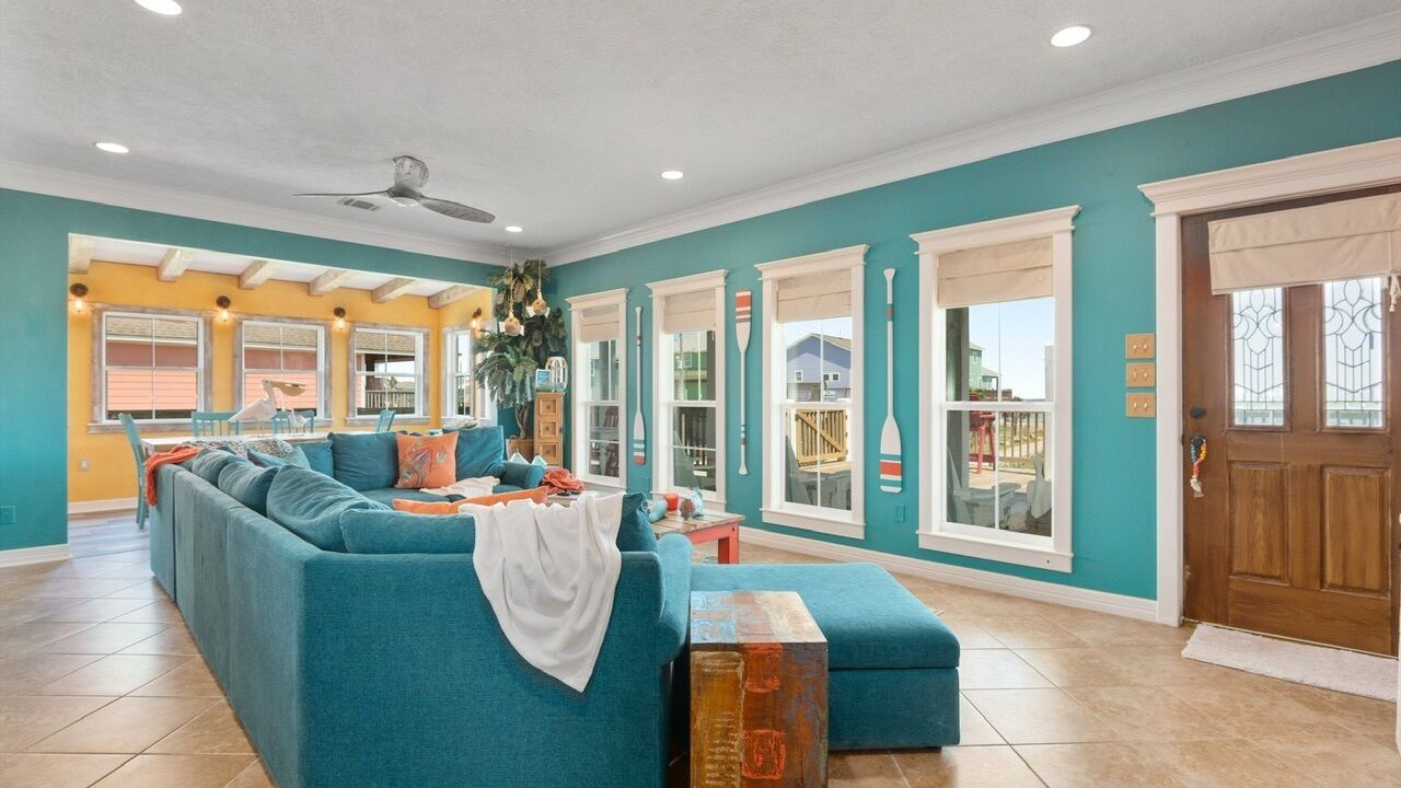 Photo of Livingroom in Crystal Beach