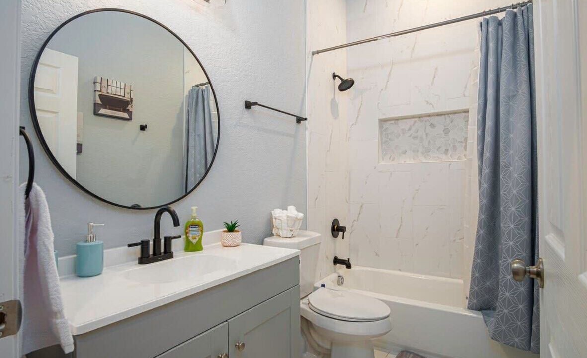 Photo of Bathroom in Nevada Street
