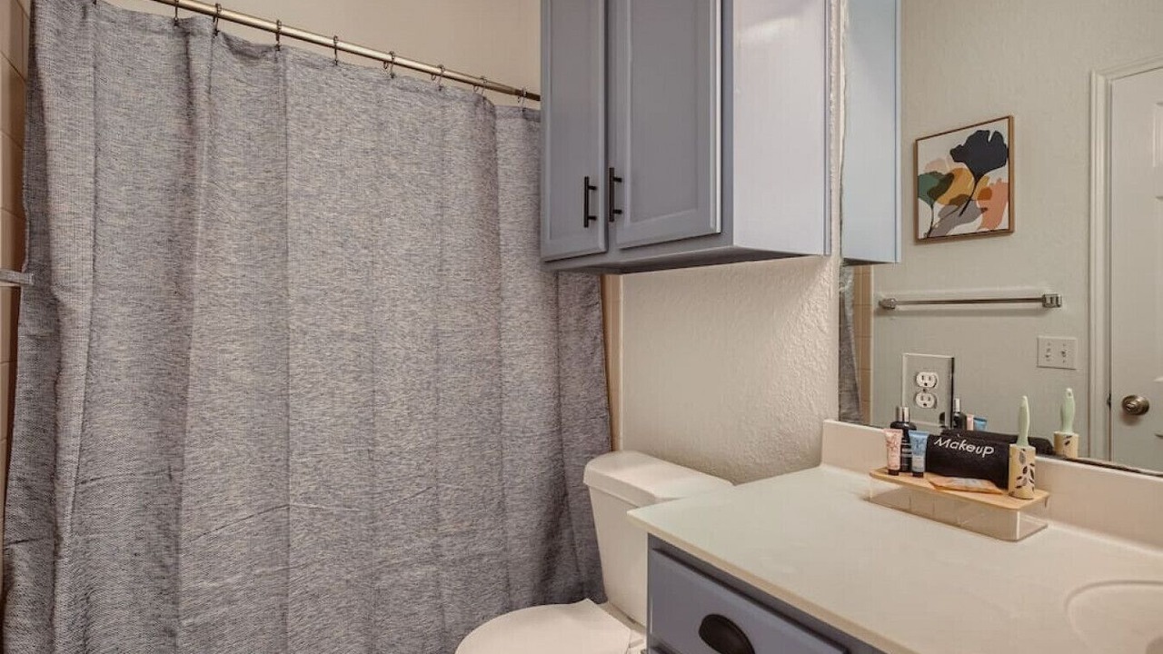 Photo of Bathroom in North Loop