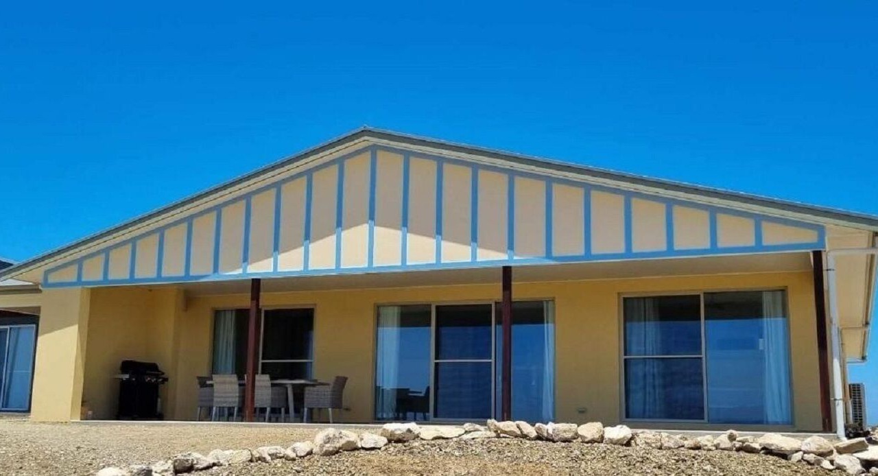 Photo of Outdoor in Newland