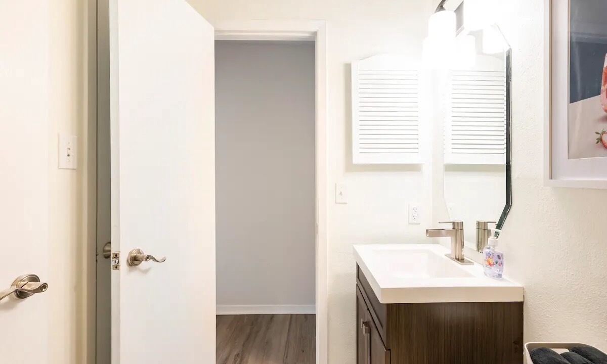 Photo of Bathroom in Parker Lane