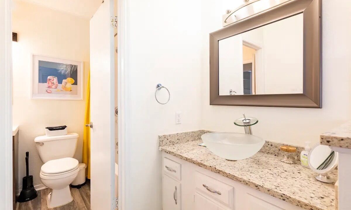 Photo of Bathroom in Parker Lane