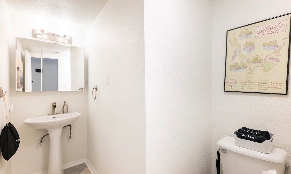 Photo of Bathroom in Parker Lane