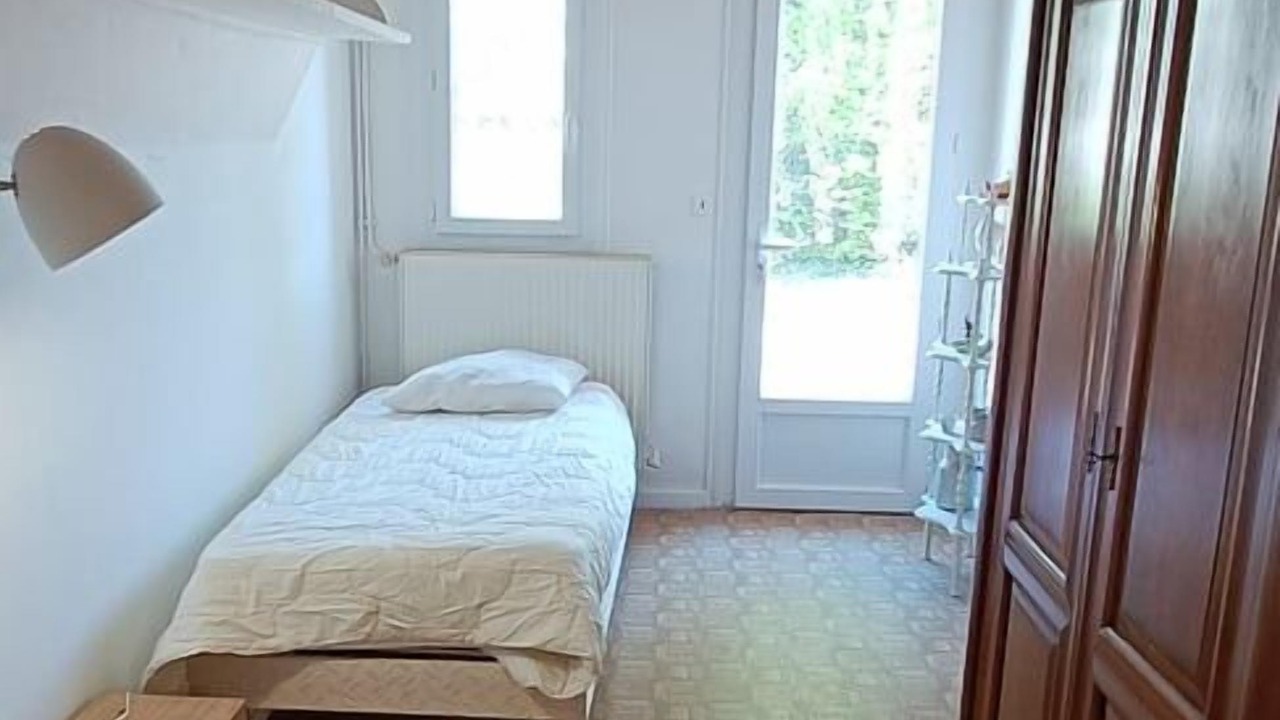 Photo of Bedroom in Louans