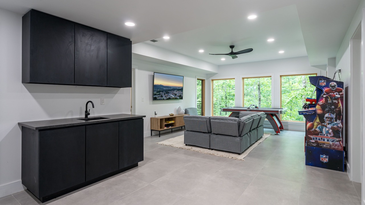 Photo of Bedroom in Ellijay