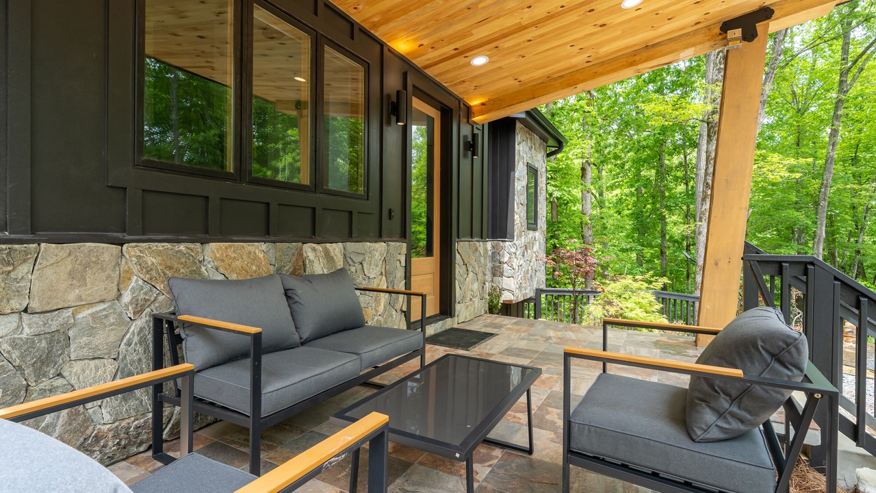 Photo of Patio Balcony in Ellijay