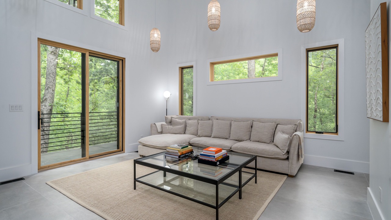 Photo of Livingroom in Ellijay