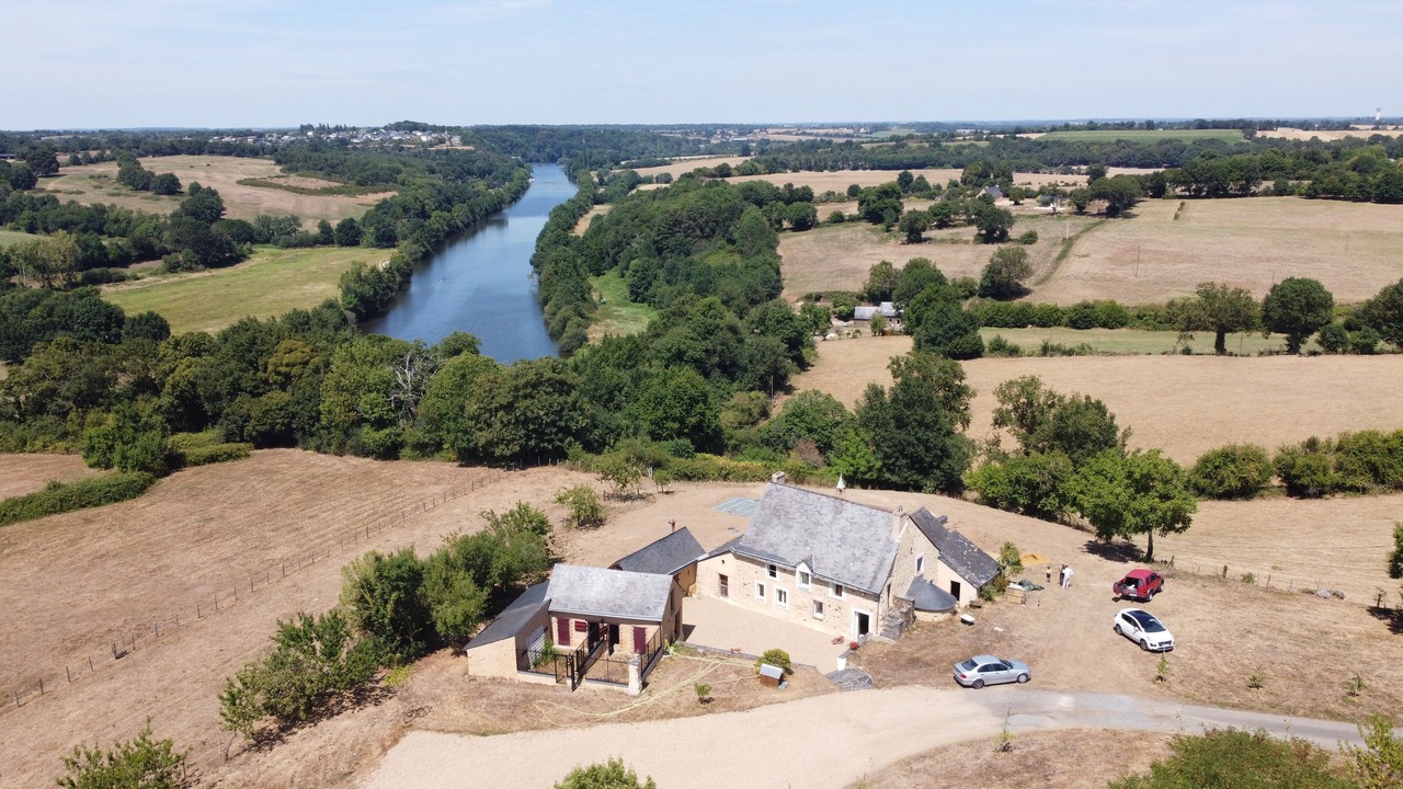 Photo of Outdoor in Chenille-Change