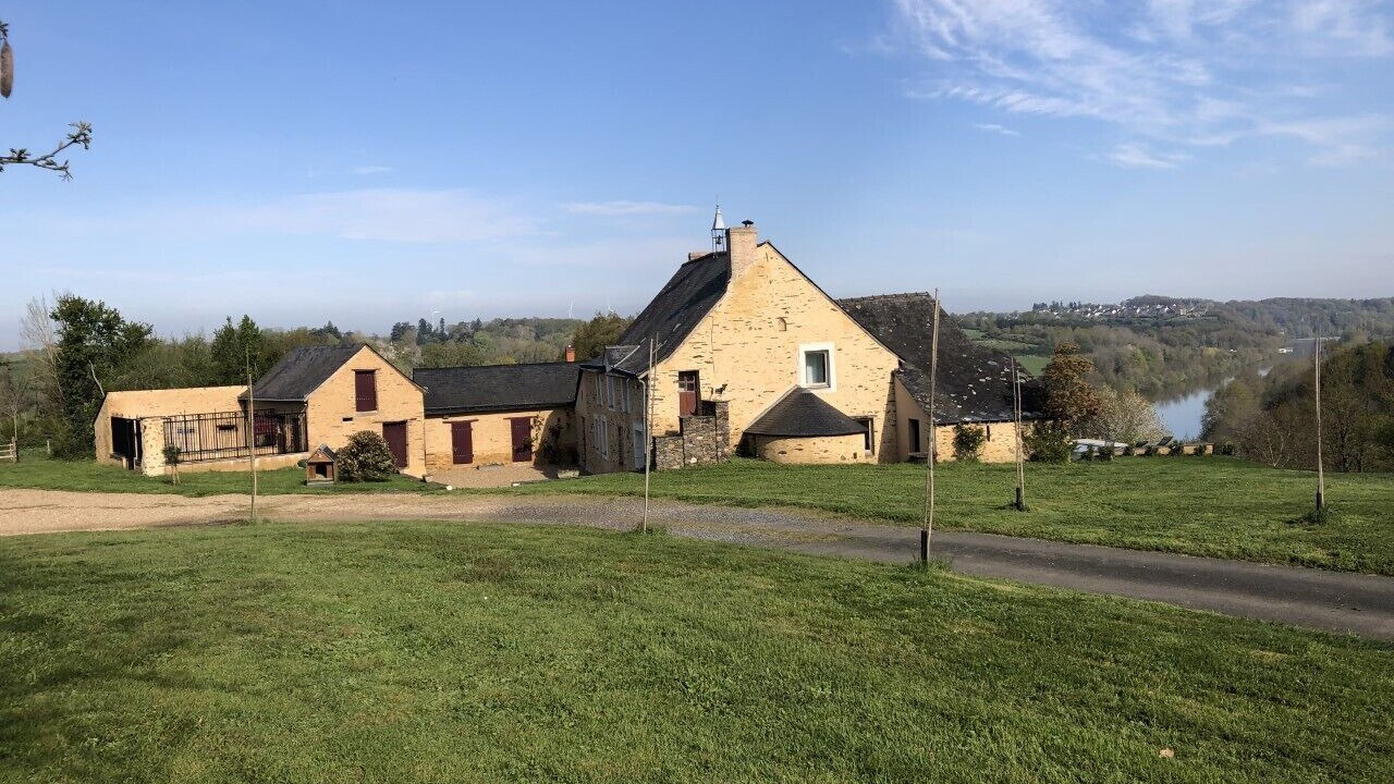 Photo of Outdoor in Chenille-Change