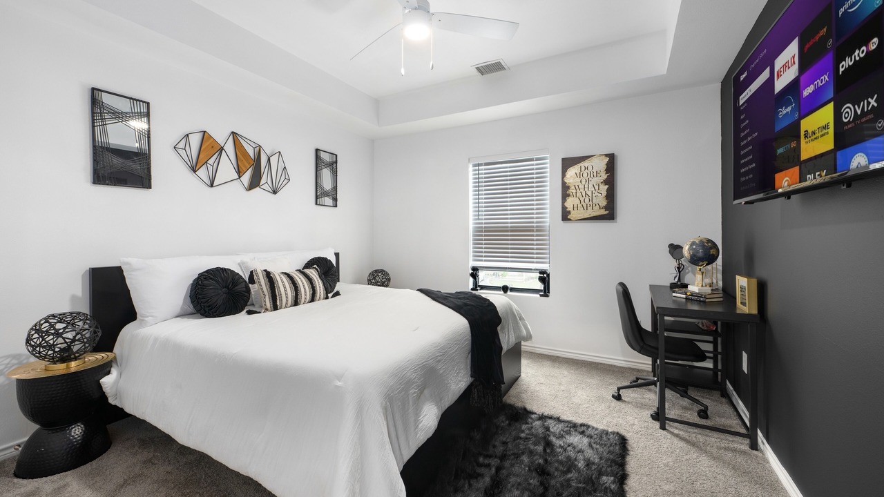 Photo of Bedroom in Conroe