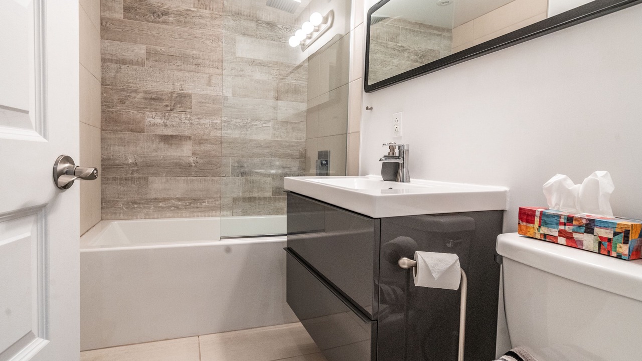 Photo of Bathroom in Sainte-Emelie-de-L'Energie