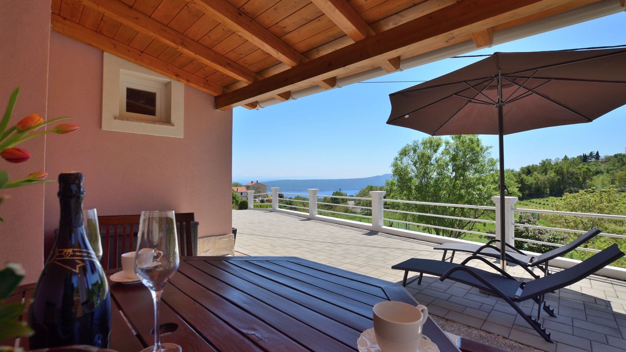 Photo of Outdoor in Sveta Jelena
