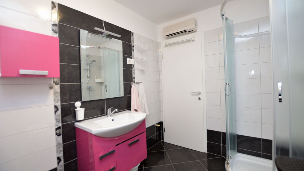 Photo of Bathroom in Sveta Jelena