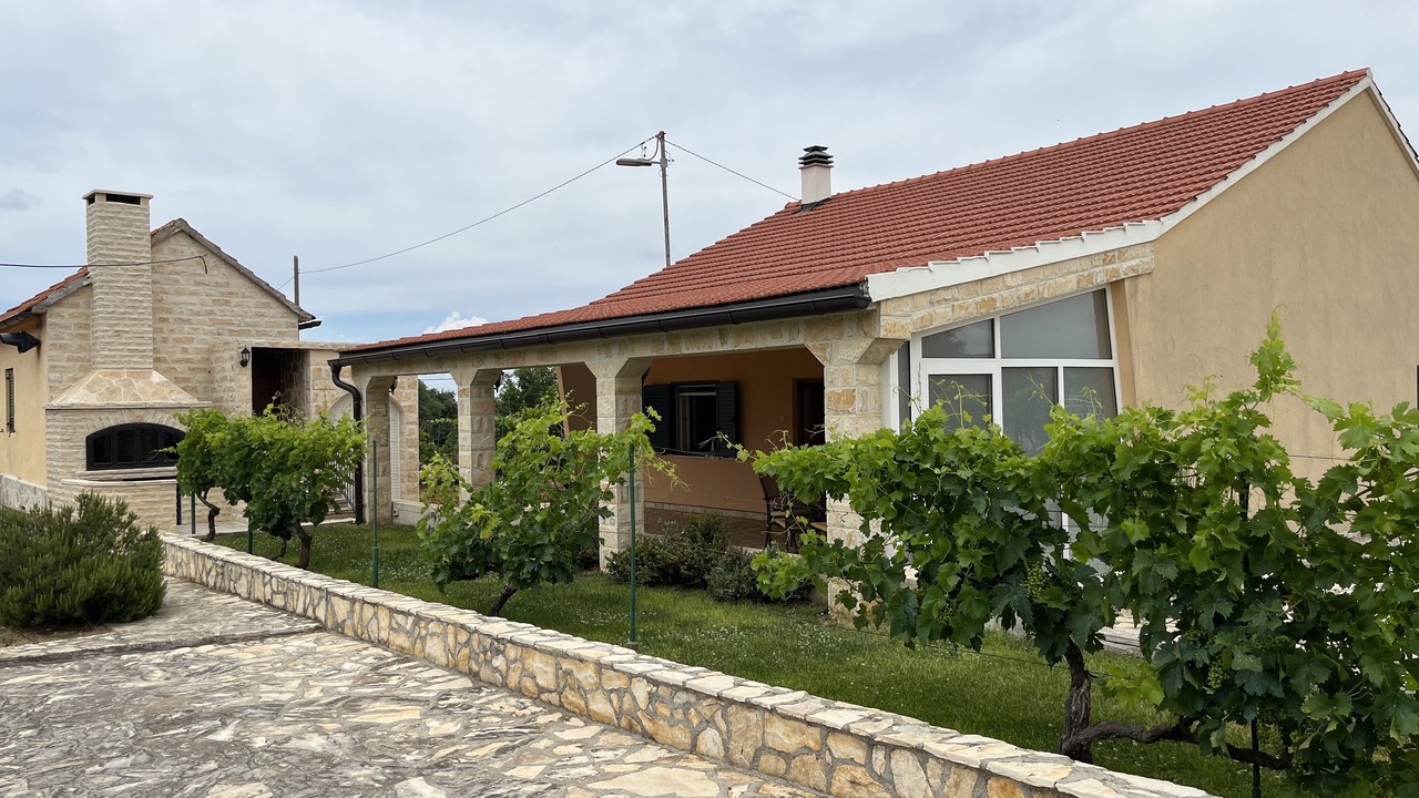 Photo of Others in Unesic