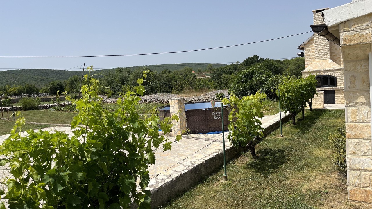 Photo of Others in Unesic
