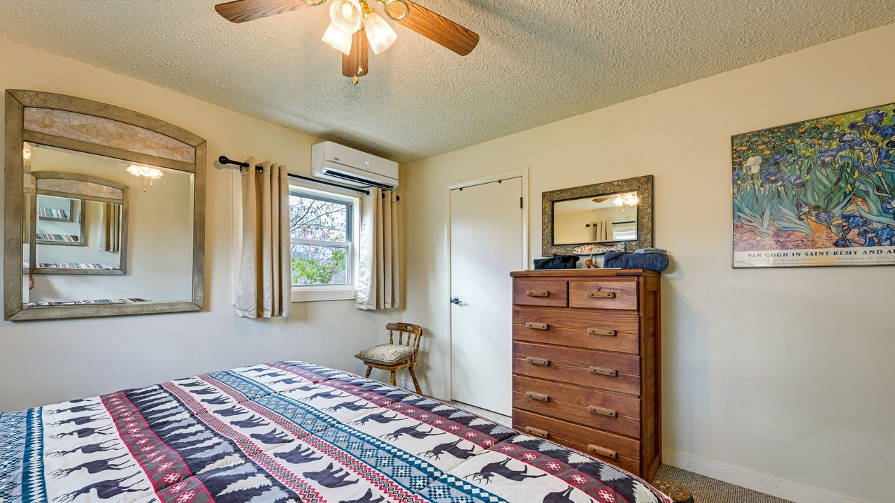Photo of Bedroom in Qualla