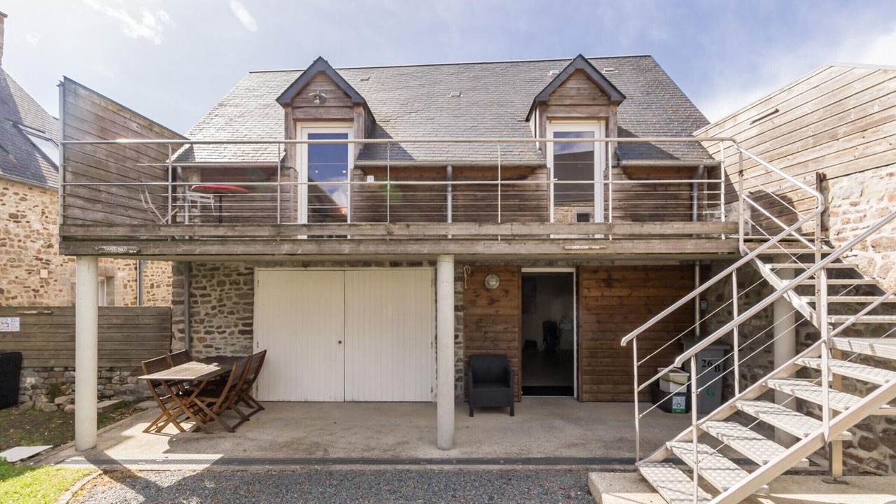 Photo of Patio Balcony in Regnezville-sur-Mer