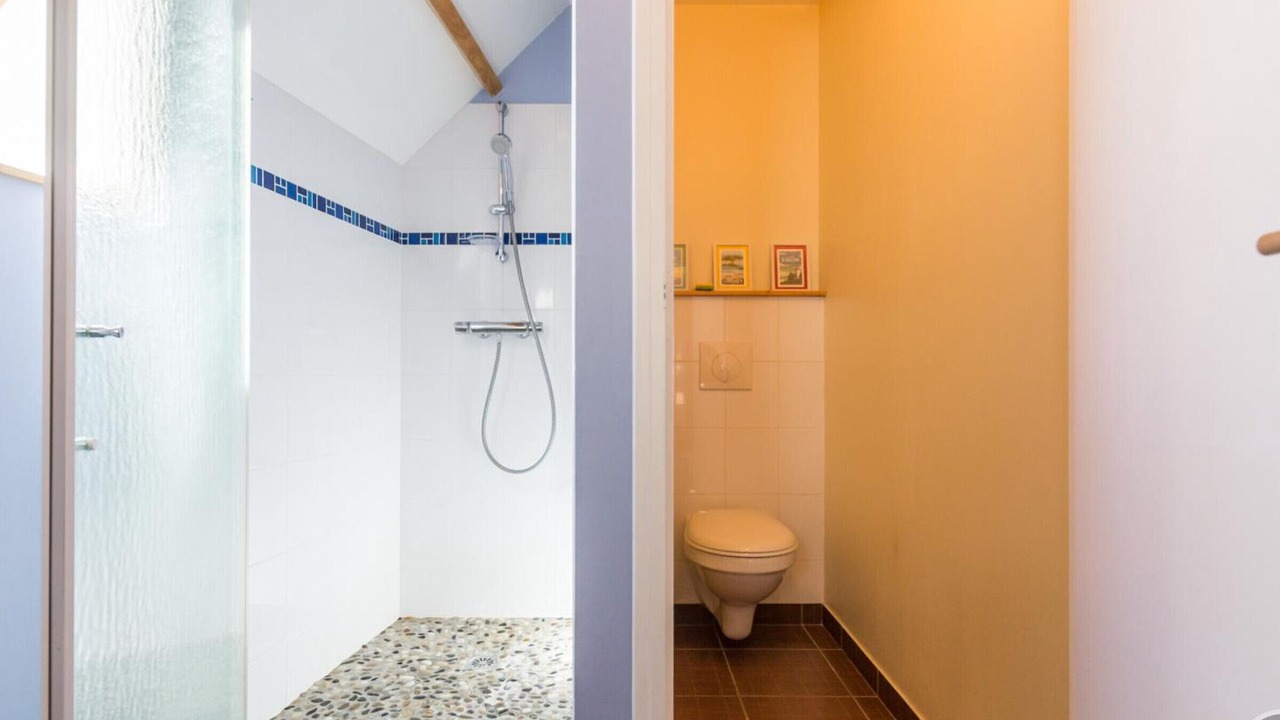 Photo of Bathroom in Regnezville-sur-Mer