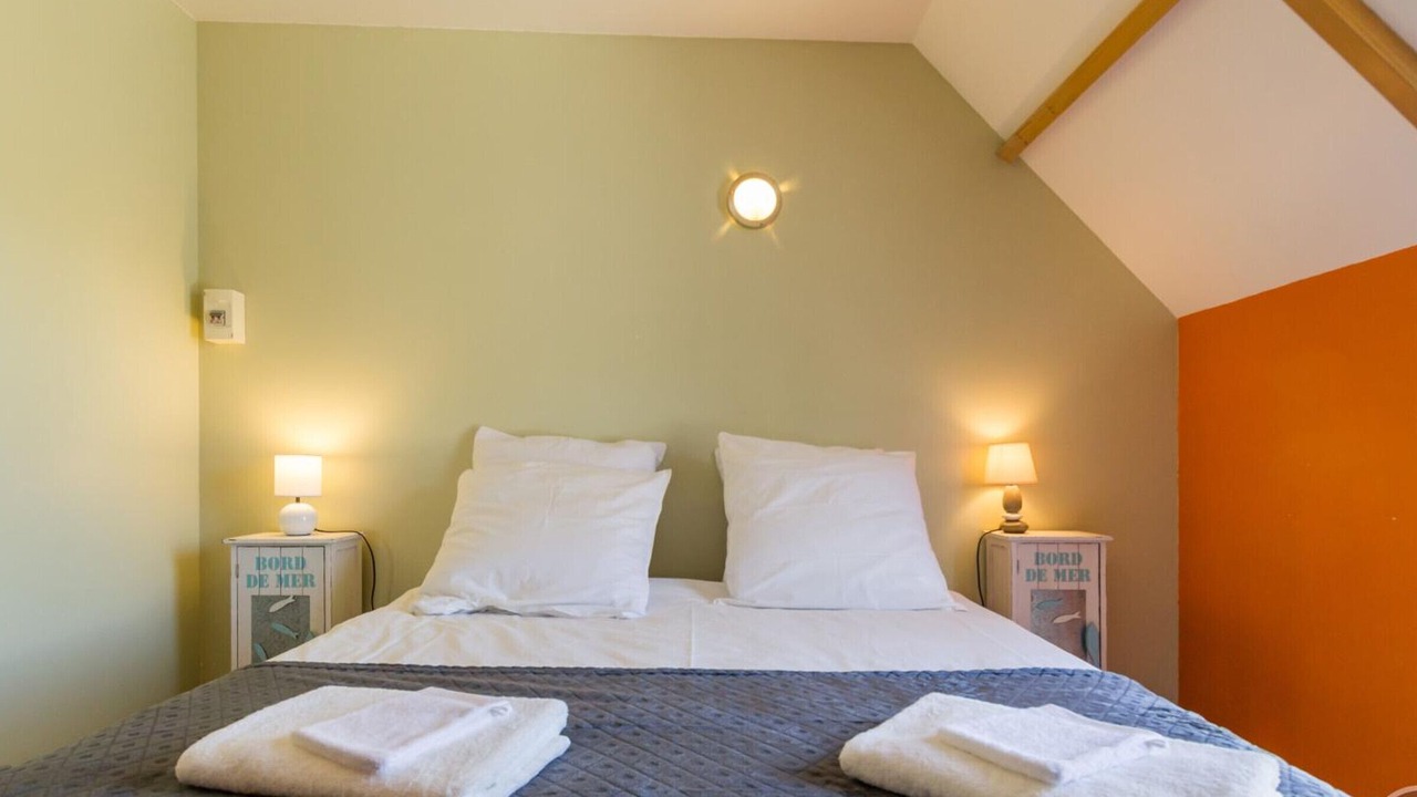 Photo of Bedroom in Regnezville-sur-Mer