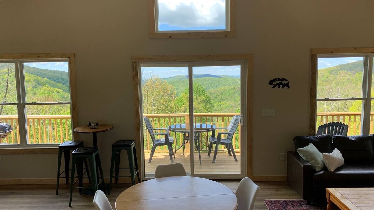Photo of Livingroom in Stanley