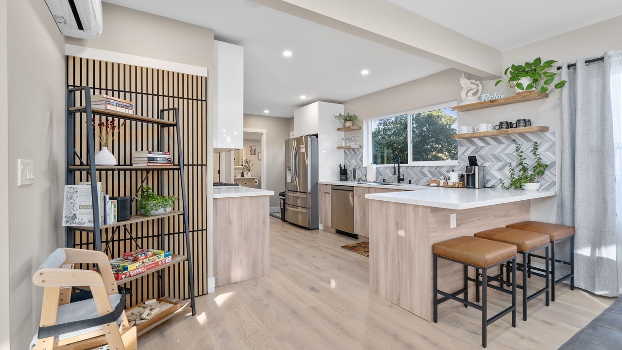 Photo of Others in South Delridge