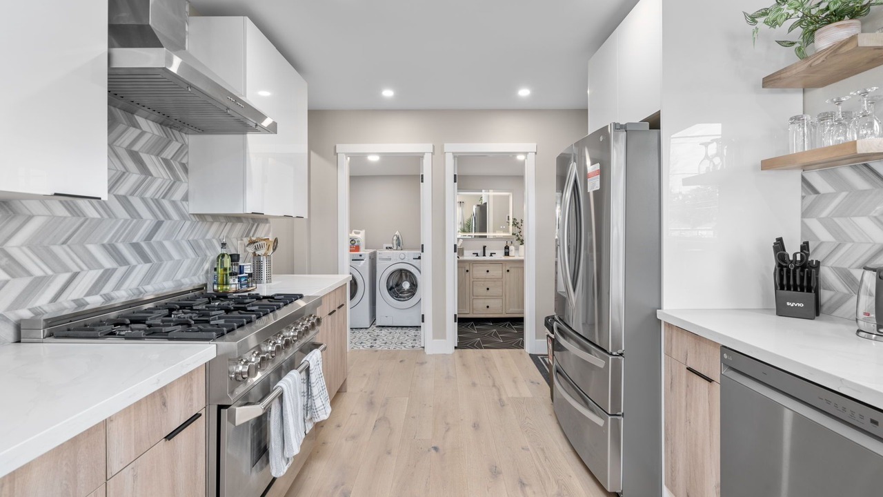 Photo of Others in South Delridge