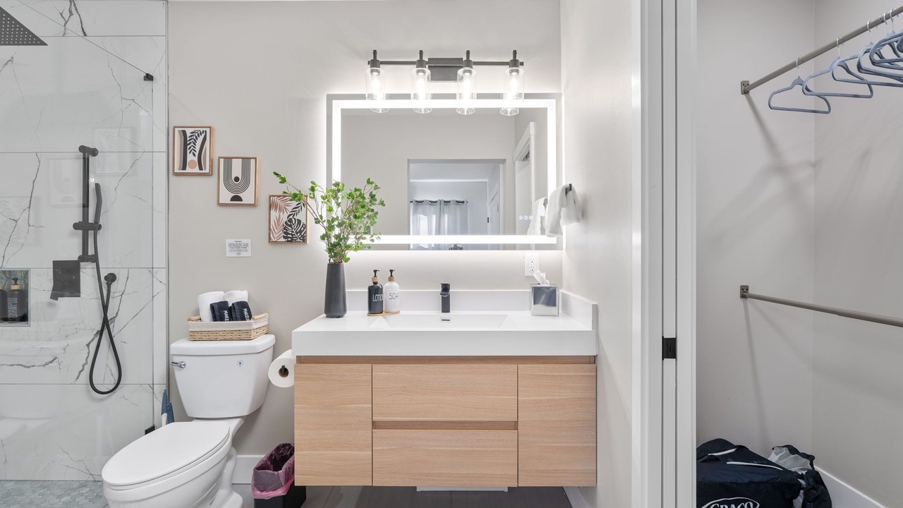 Photo of Others in South Delridge