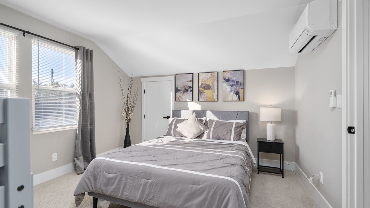 Photo of Others in South Delridge