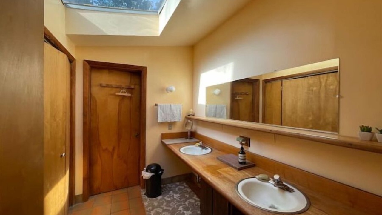 Photo of Bathroom in Staatsburg