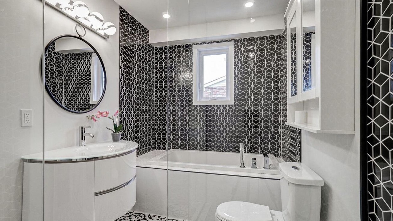 Photo of Bathroom in Brossard