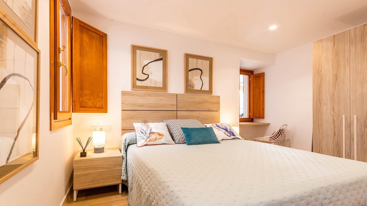 Photo of Bedroom in Jewish Quarter