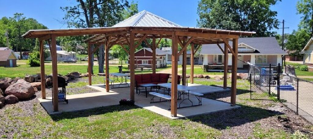 Photo of Others in Ironton