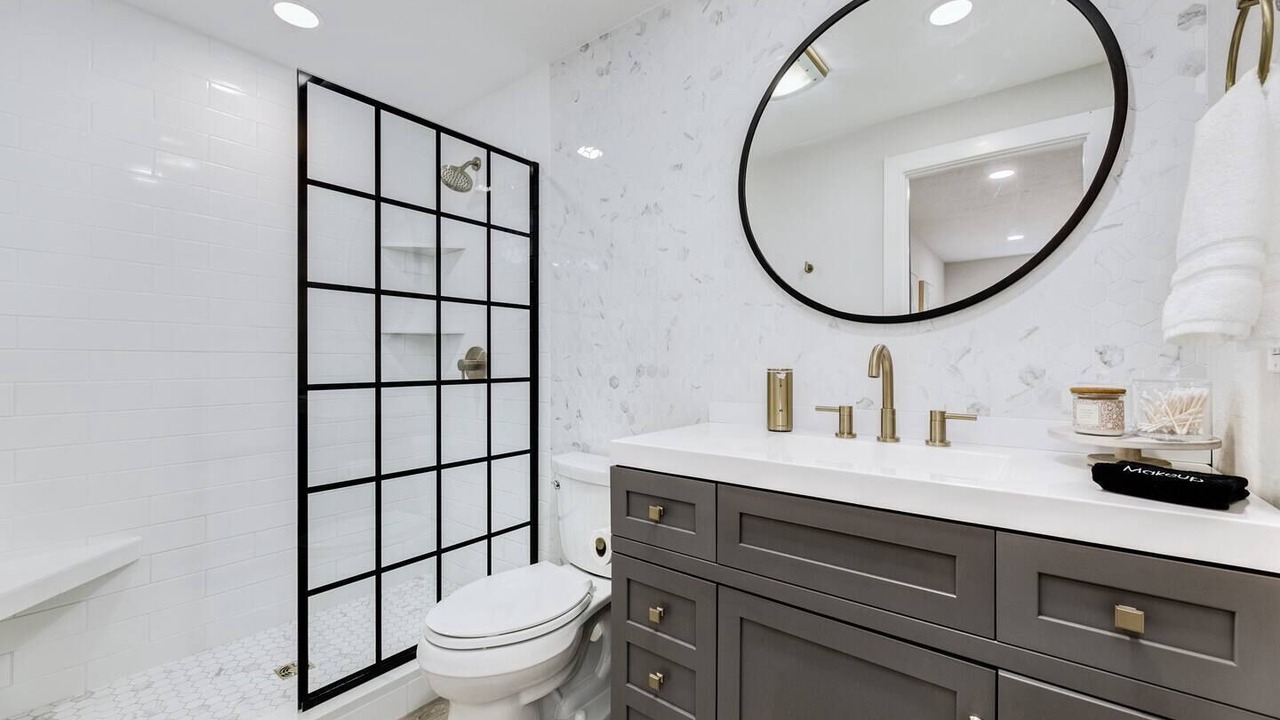 Photo of Bathroom in Eagle