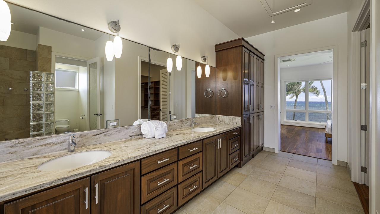 Photo of Bathroom in Mokuleia