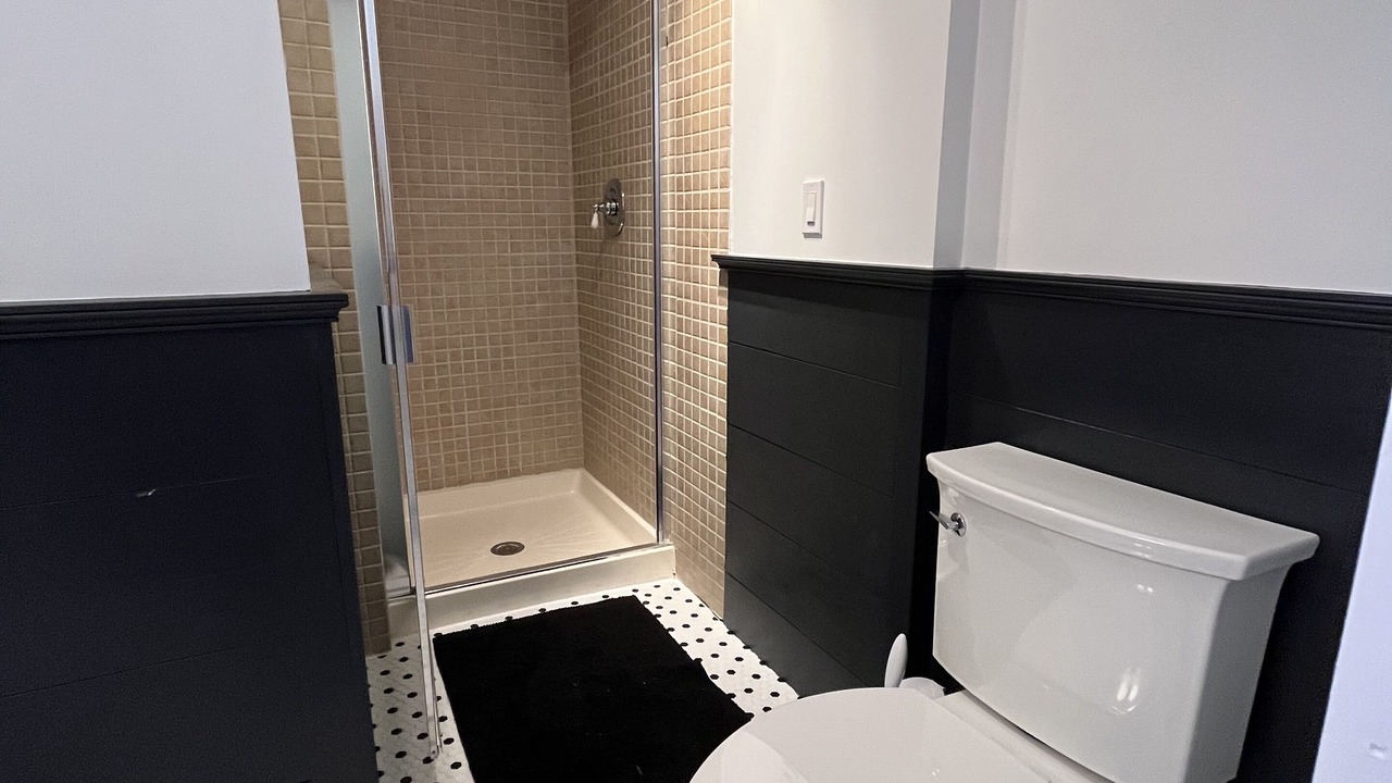 Photo of Bathroom in Litchfield Historic District