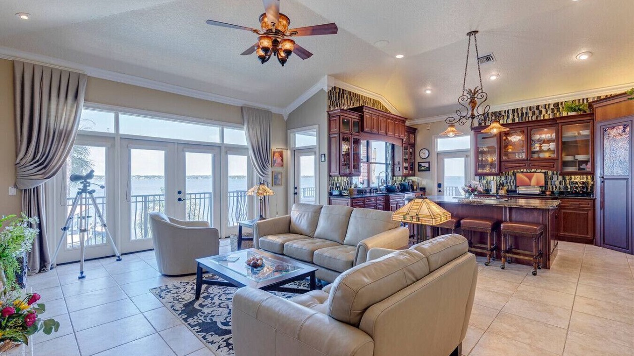 Photo of Livingroom in Tropic