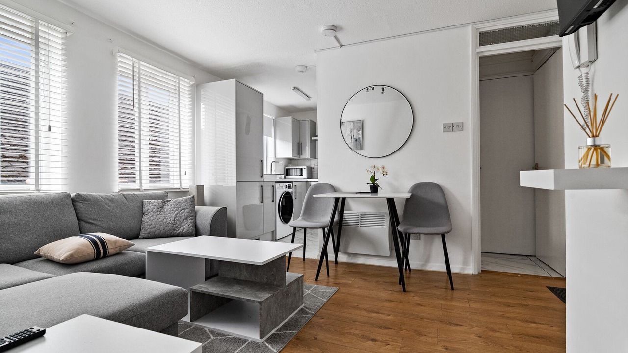 Photo of Livingroom in Whittington