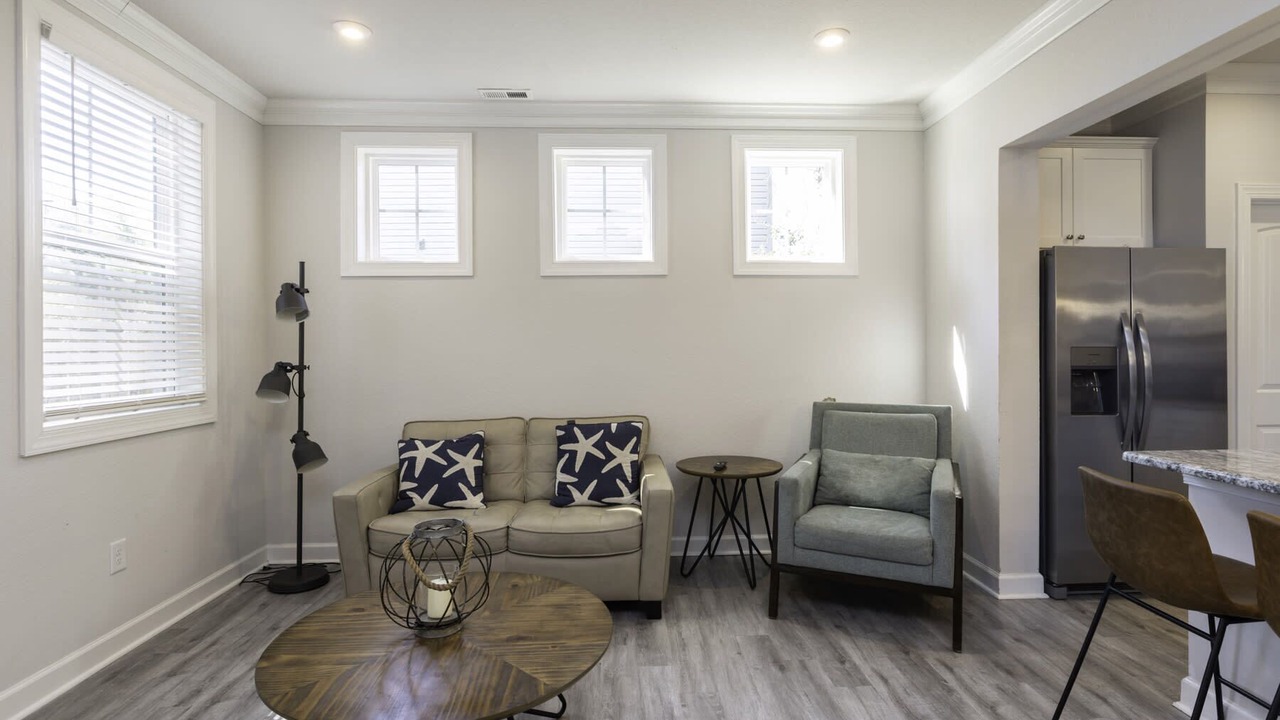 Photo of Livingroom in Northeast Virginia Beach