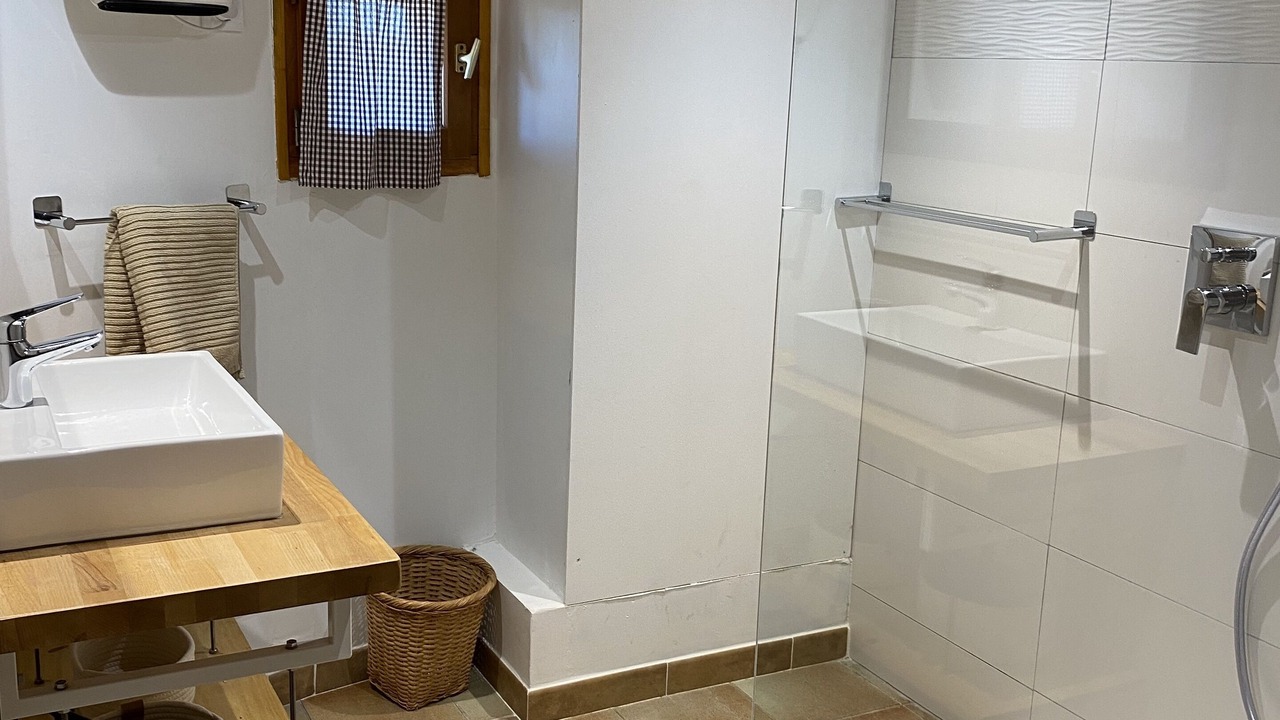 Photo of Bathroom in Le Grau-Du-Roi