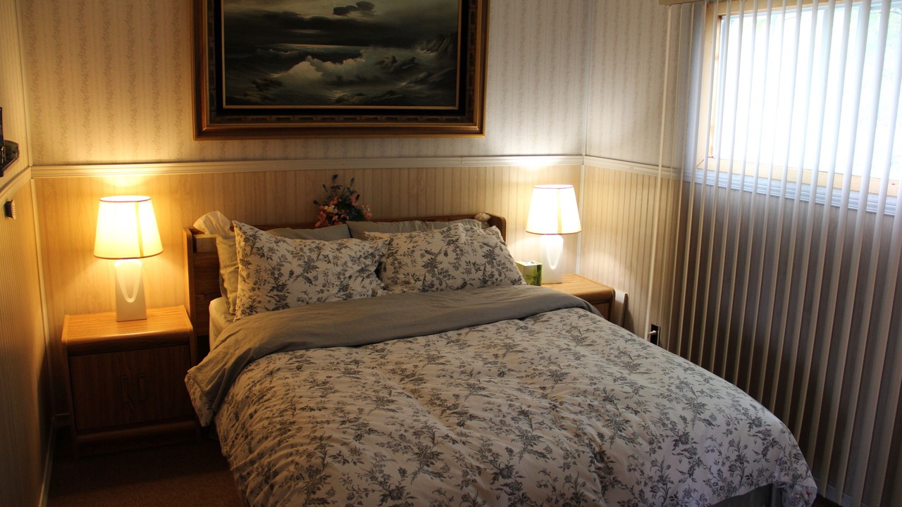 Photo of Bedroom in Byng Inlet