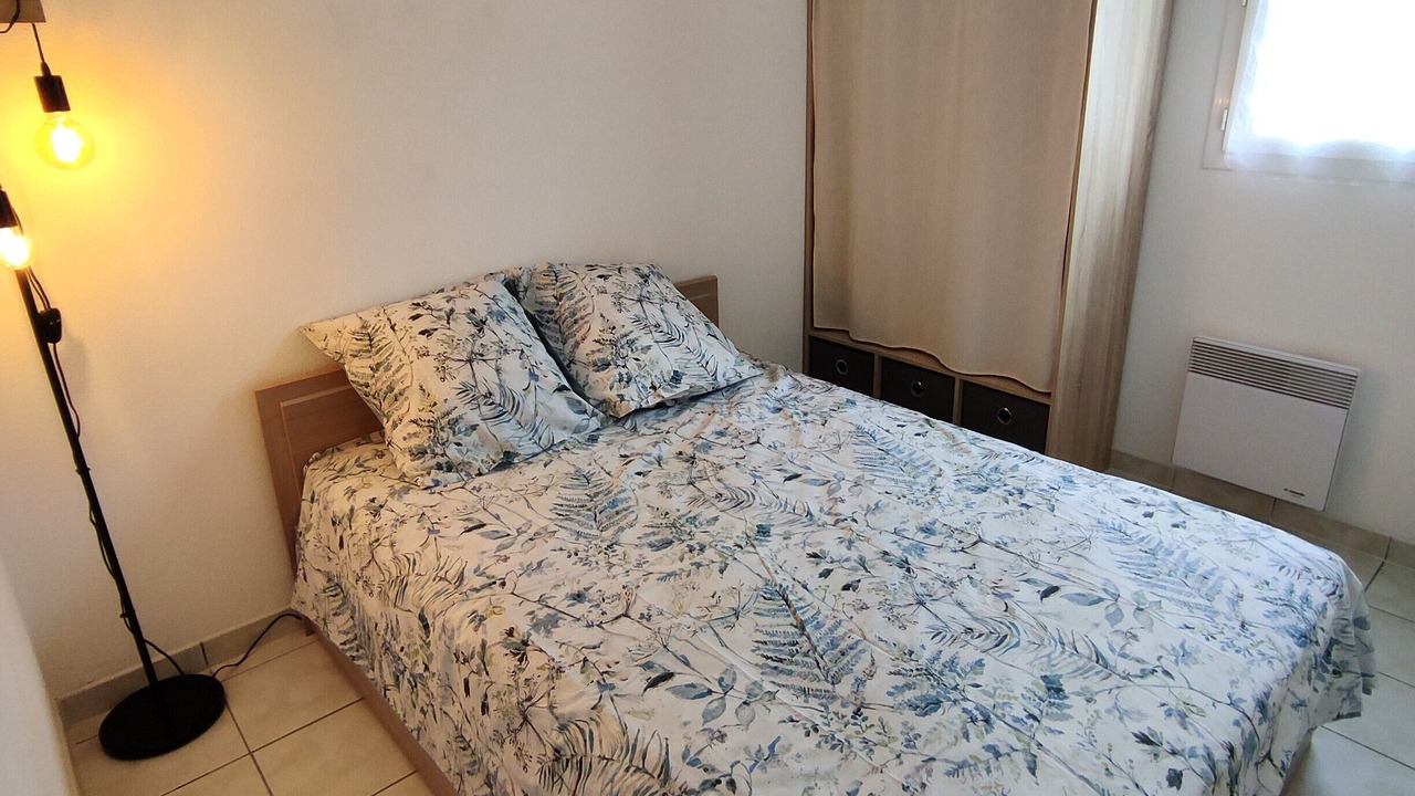 Photo of Bedroom in Saint-Michel-Chef-Chef