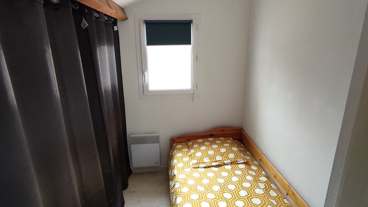 Photo of Bedroom in Saint-Michel-Chef-Chef