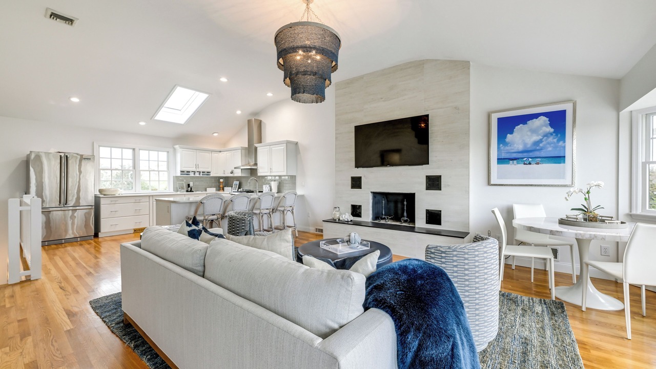 Photo of Livingroom in Westhampton Beach